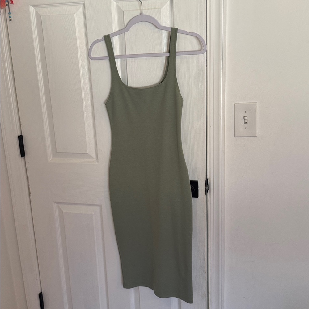Zara Sage Green Scoop Neck Tank Midi Dress- NEVER WORN